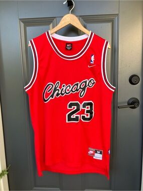 Vintage Michael Jordan Nike Jersey Red Embroidered Chicago Script 1984 NBA M+2